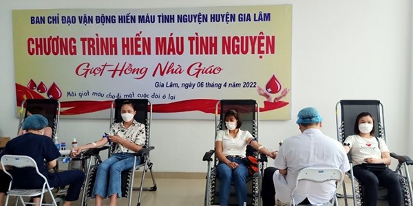 Trường mầm non Trung Mầu tham gia chương trình hiến máu tình nguyện Giọt hồng nhà giáo